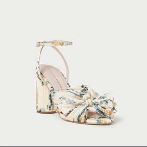 Camellia Nova Floral Bow Heel - size 9